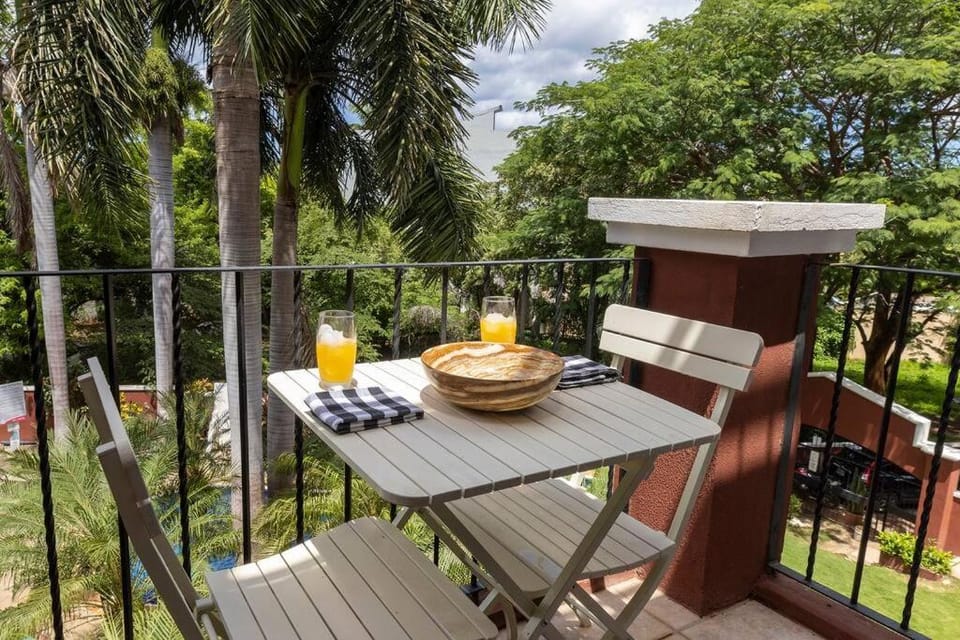Renovated condo in Tamarindo, 3 min from the beach Apartment in Tamarindo