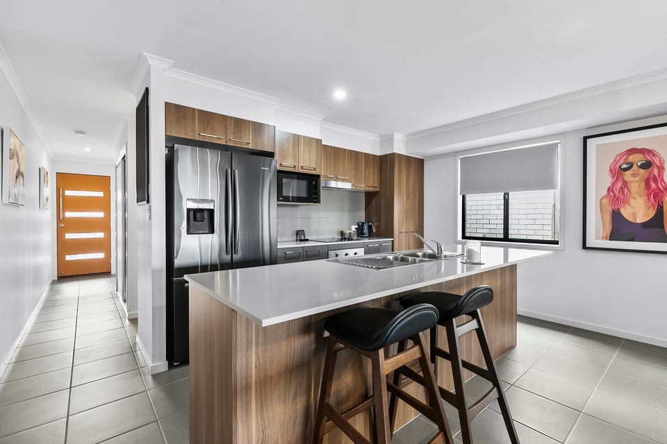 Dingo Den! House in Caboolture