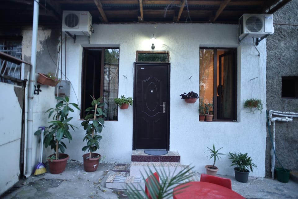 Guesthouse Gia Bed and Breakfast in Tbilisi, Georgia