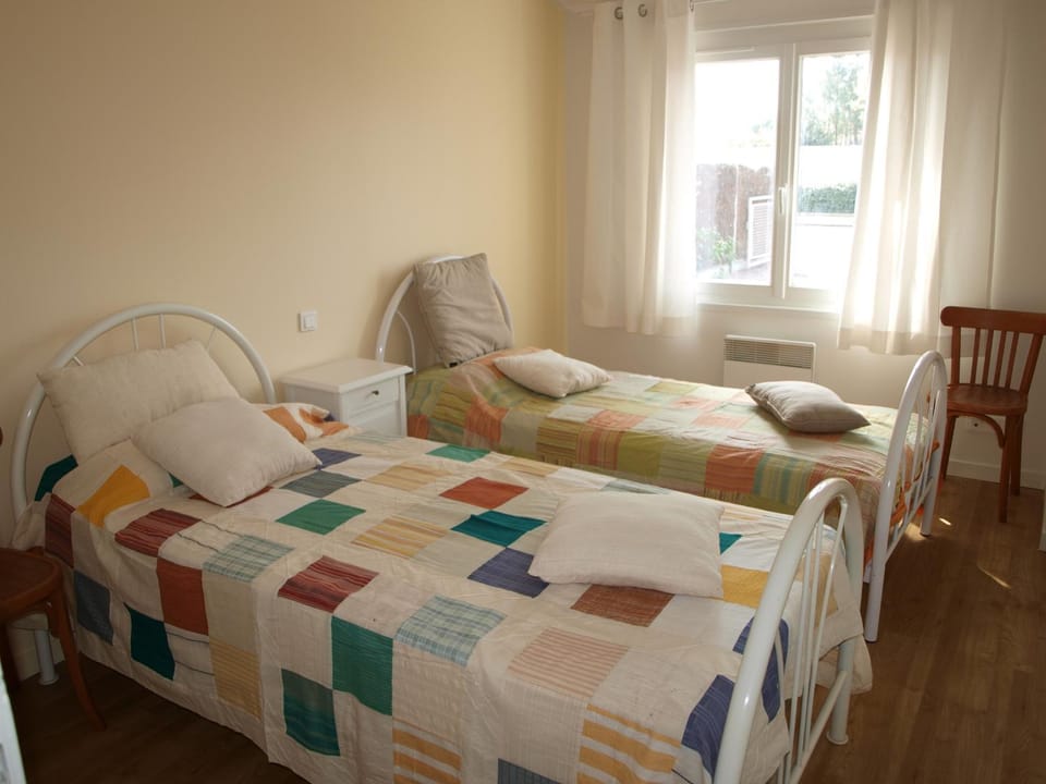 Maison 3 Chambres avec Jardin et Wi-Fi à 10 min de la Plage, Quartier Calme, Animaux Acceptés - FR-1-323-370 House in Saint-Jean-de-Monts