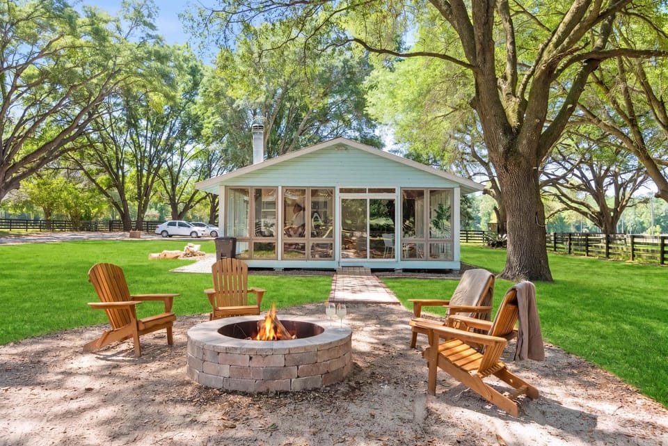 Sweetwater on the Range - Cozy Cabin , Firepit Cabin in Florida