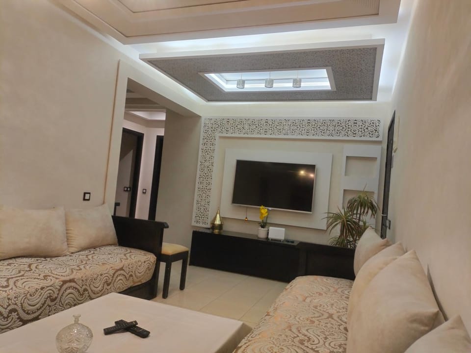 Communal lounge/ TV room, TV and multimedia, Evening entertainment, air conditioner