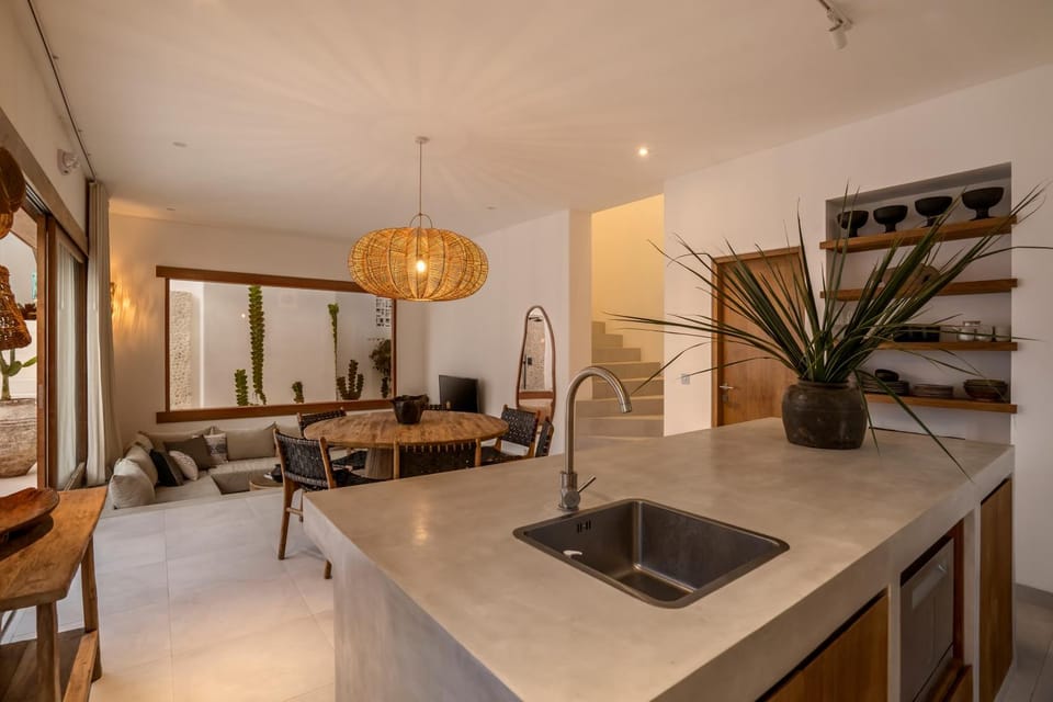 Kitchen or kitchenette, Living room, Dining area