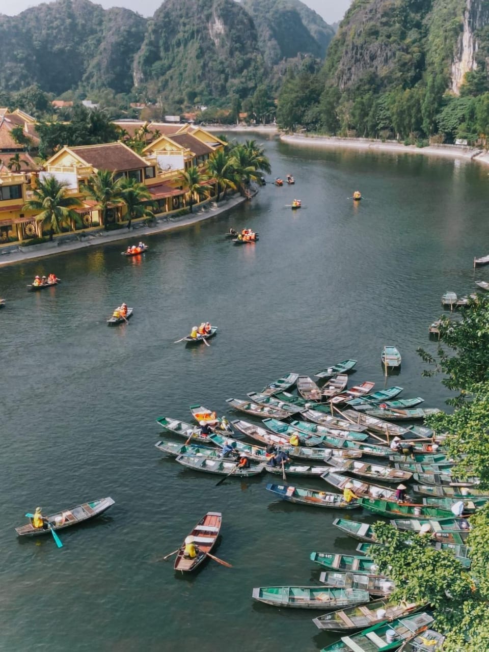 Azalea Tam Coc Ninh Bình Country House in Laos
