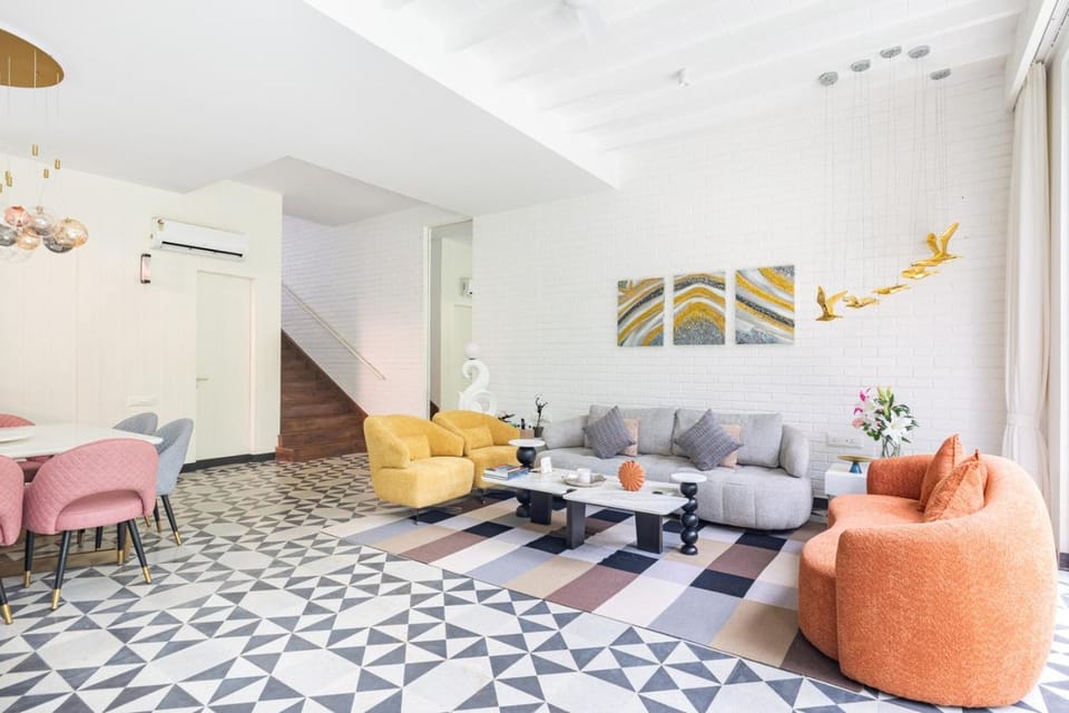 Living room, Seating area, air conditioner