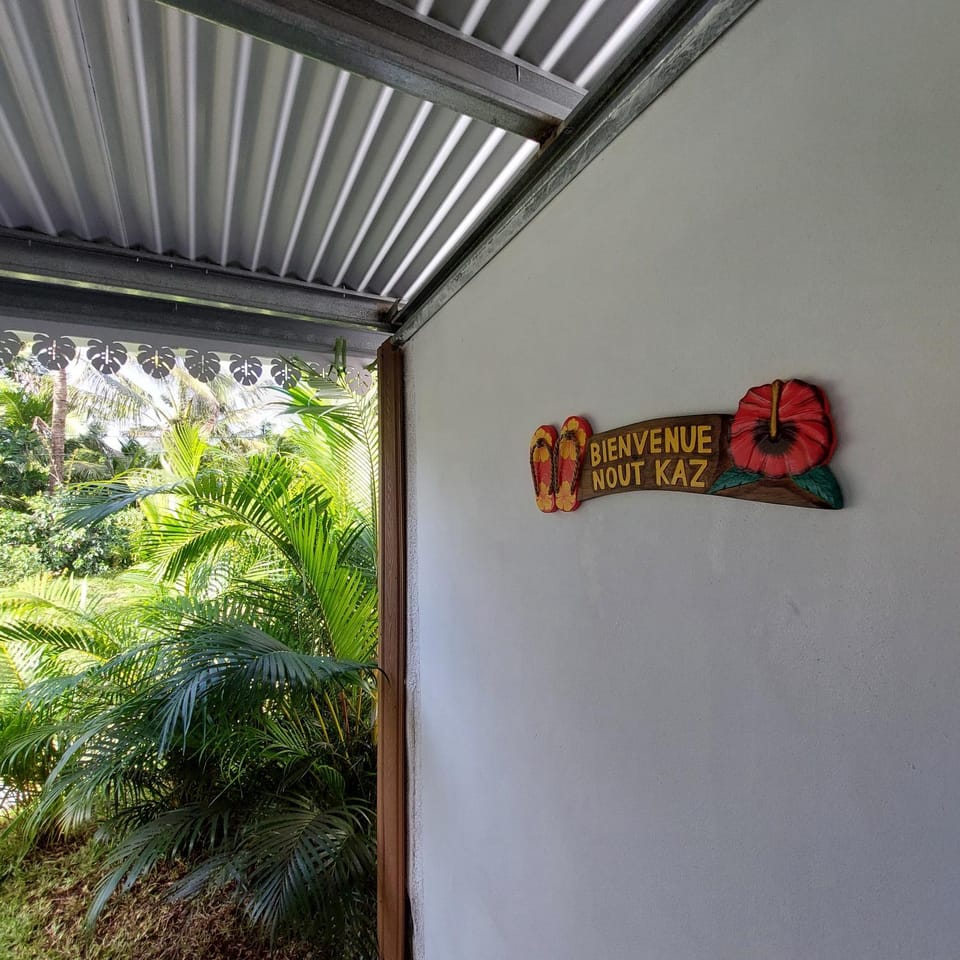 L Éden De L Est House in Réunion