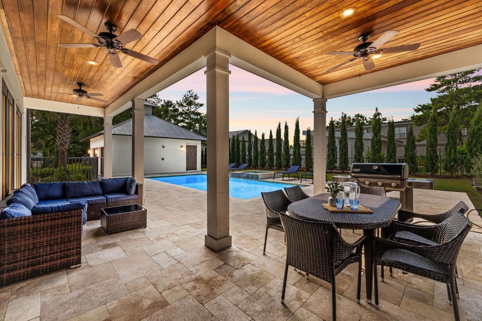 Patio, BBQ facilities, Seating area, Dining area, Swimming pool, Family