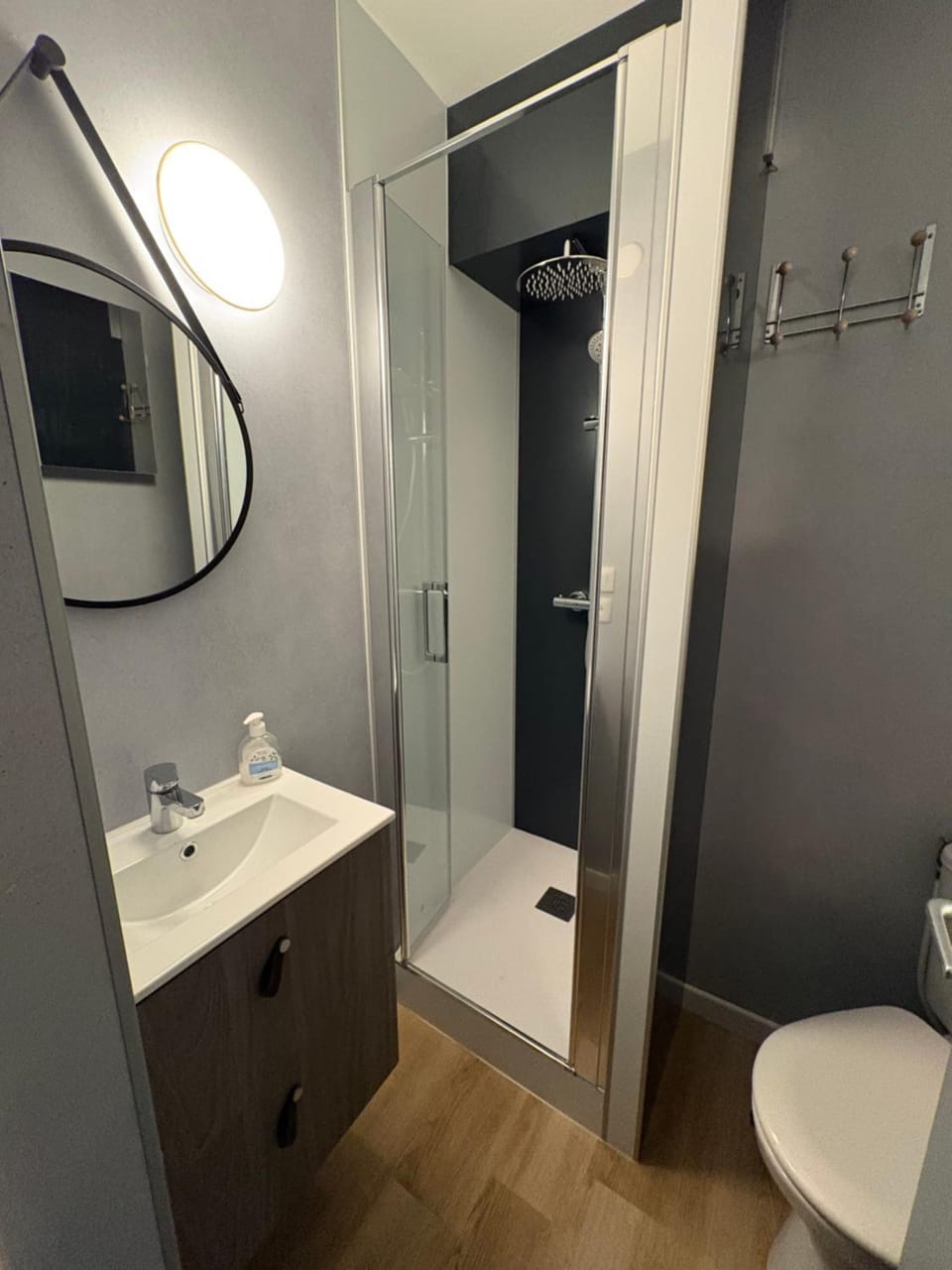 Allium, Appt entièrement rénové avec parking Apartment in Courseulles-sur-Mer