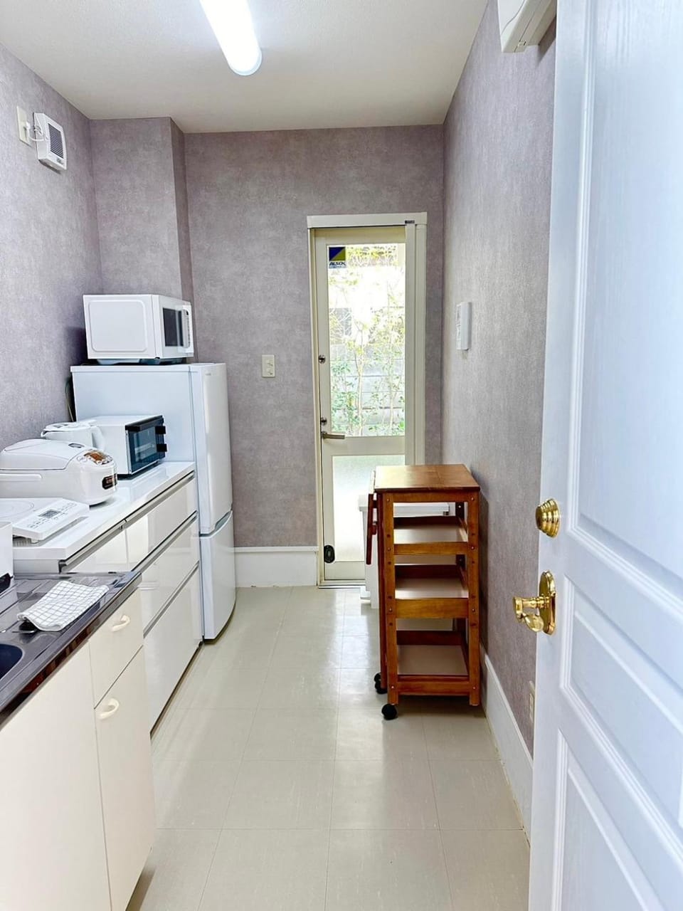 Kitchen or kitchenette