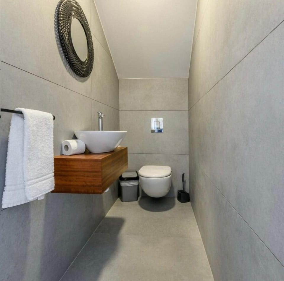 bidet