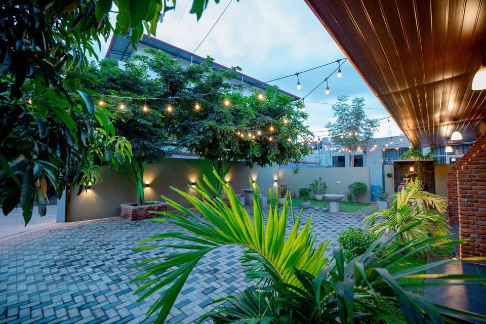 Day, Garden, Garden view, Parking