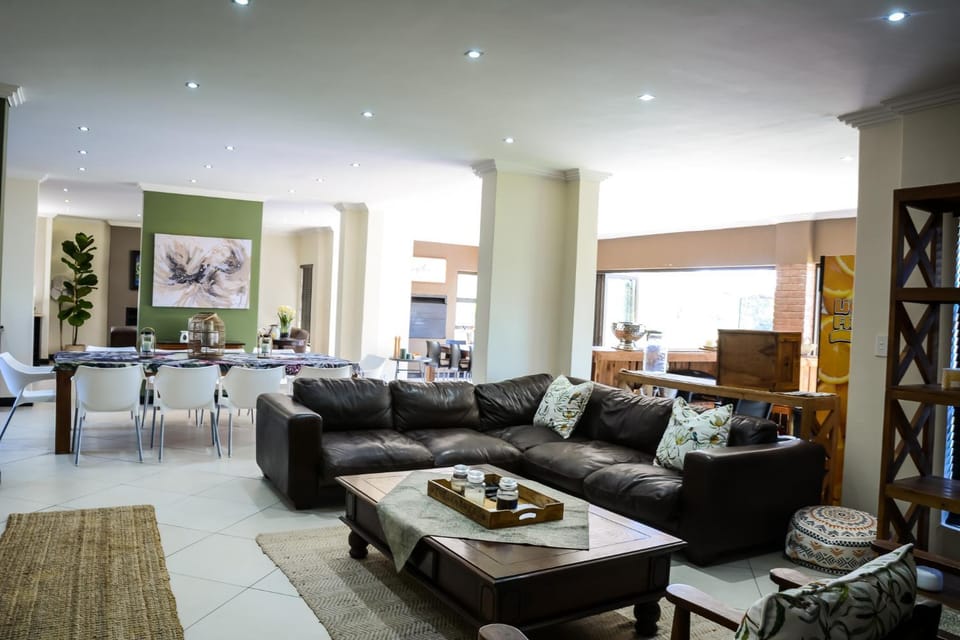 2916 on Egret - Parys Country and Golf Estate - Loadshedding friendly House in Gauteng