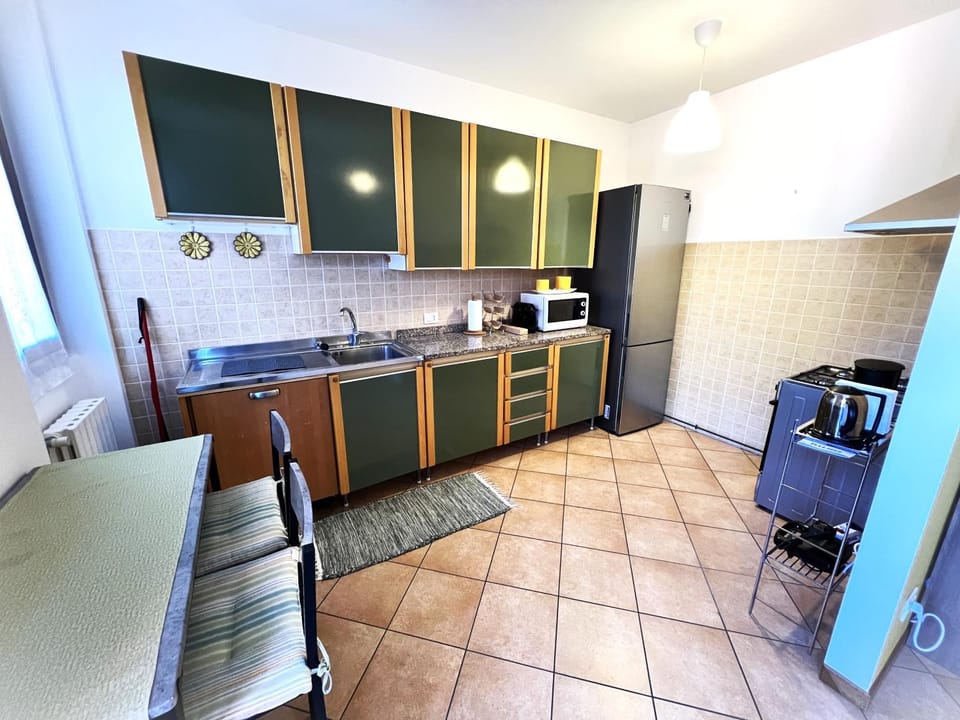 Kitchen or kitchenette, dishwasher, minibar, pet friendly, stove, toaster