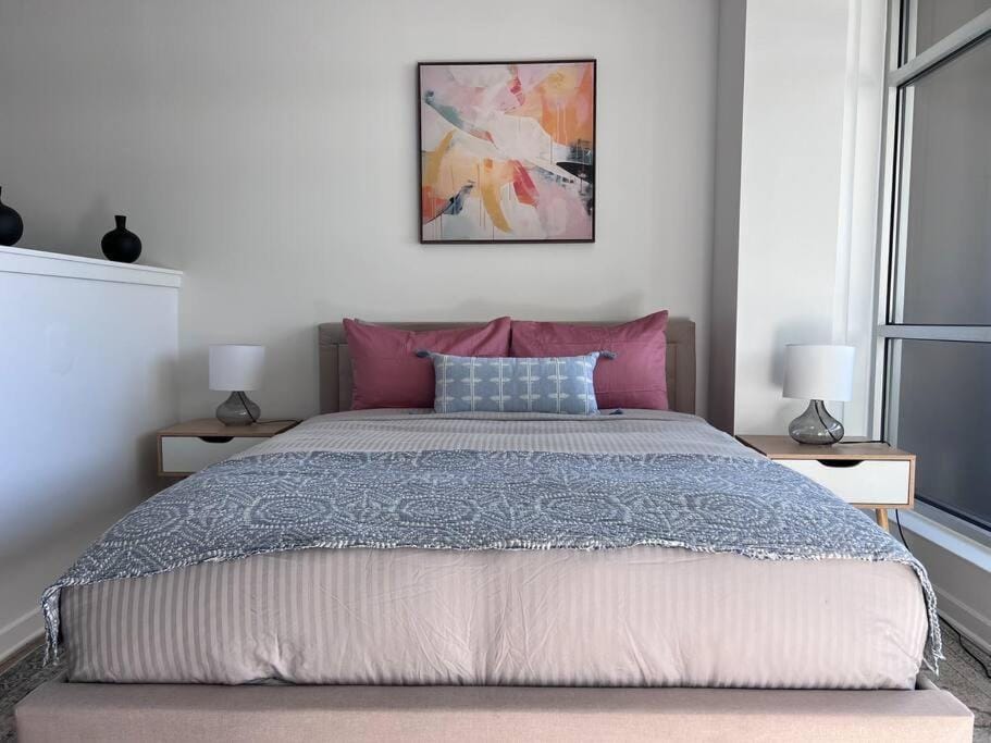 Fortuna-Seaside Retreat in Santa Monica, steps to the beach, free parking Apartment in Santa Monica
