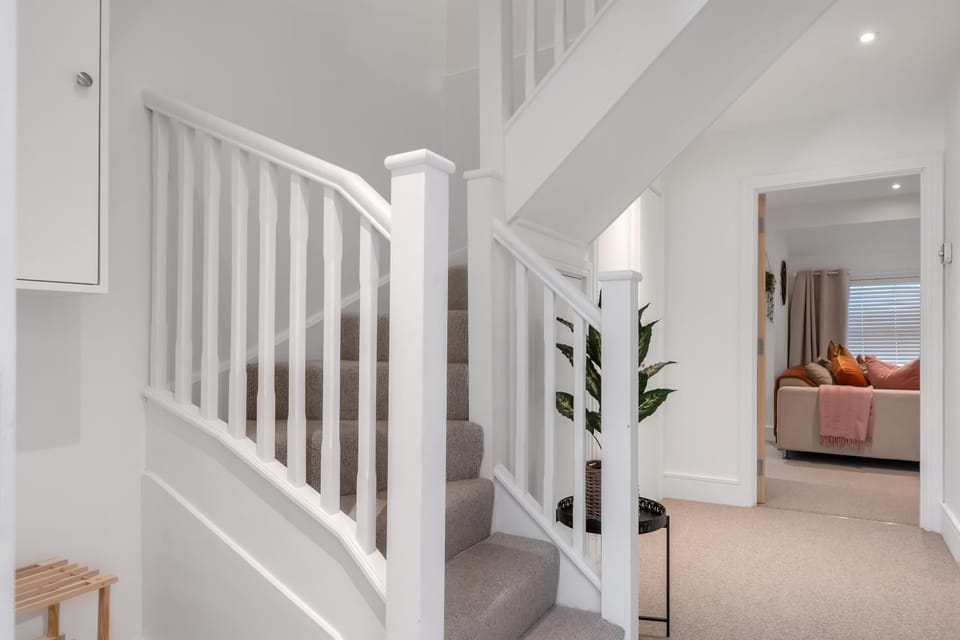 Osbourne House PINK 2 bed, 2 and half bath Apartment in Birmingham