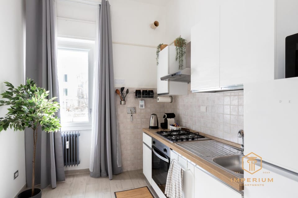 Kitchen or kitchenette, oven, stove