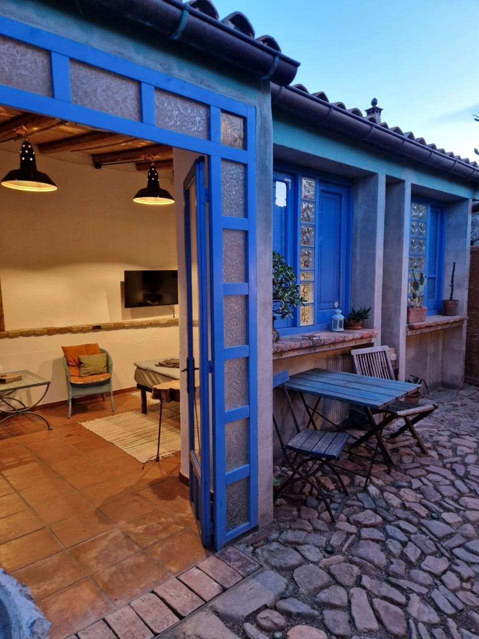 Patio, Dining area
