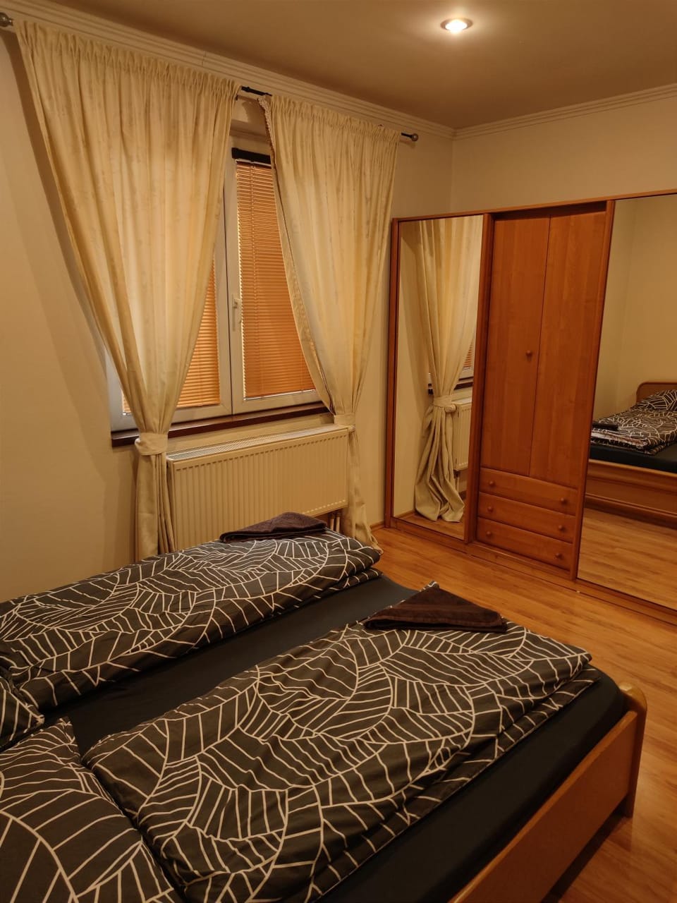Bed, Photo of the whole room, Bedroom, wardrobe