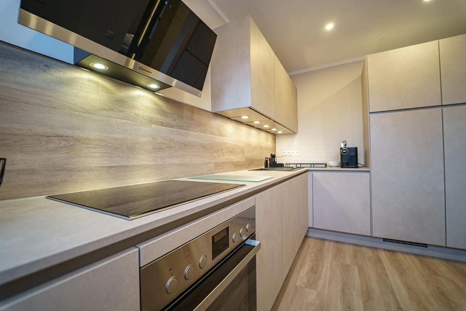 Kitchen or kitchenette, dishwasher, pet friendly, stove
