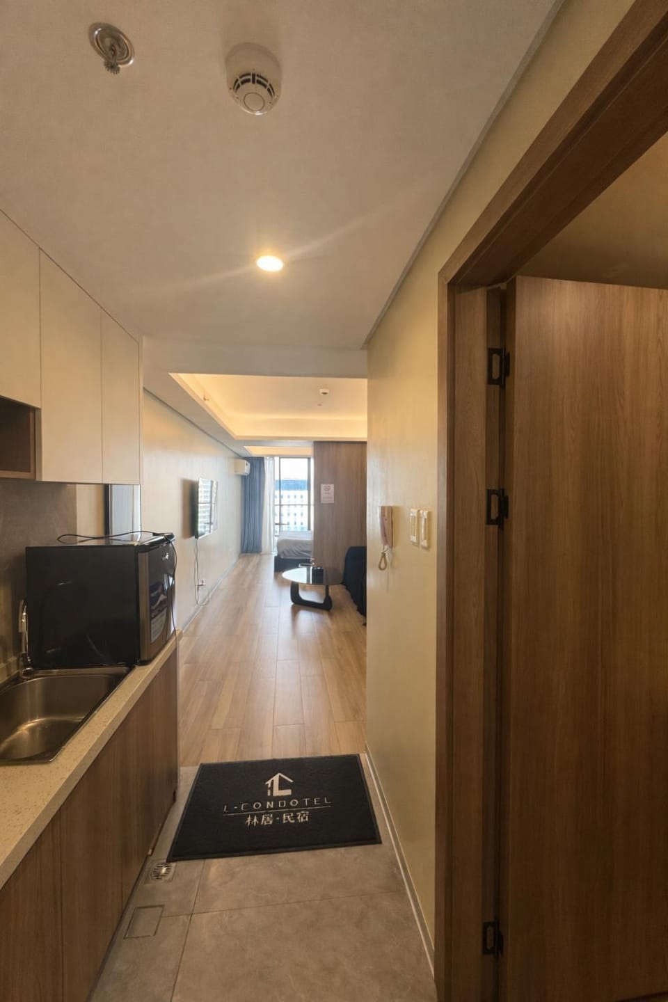 Communal lounge/ TV room, Winter, TV and multimedia, Kitchen or kitchenette, Living room, Dining area, internet
