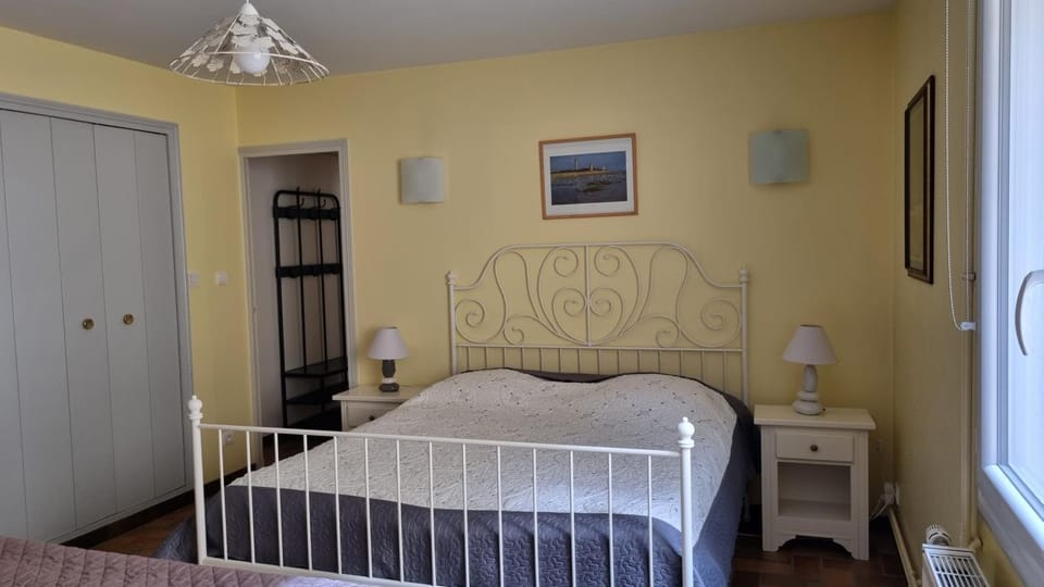 Beau logement autonome à 15 mn du centre de Dijon Apartment in Bourgogne-Franche-Comté