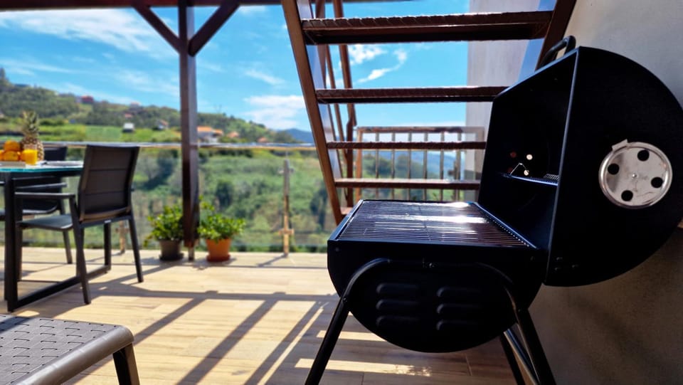 Valley Miradouro View by LovelyStay Apartment in Madeira District
