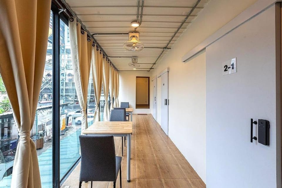 Communal lounge/ TV room