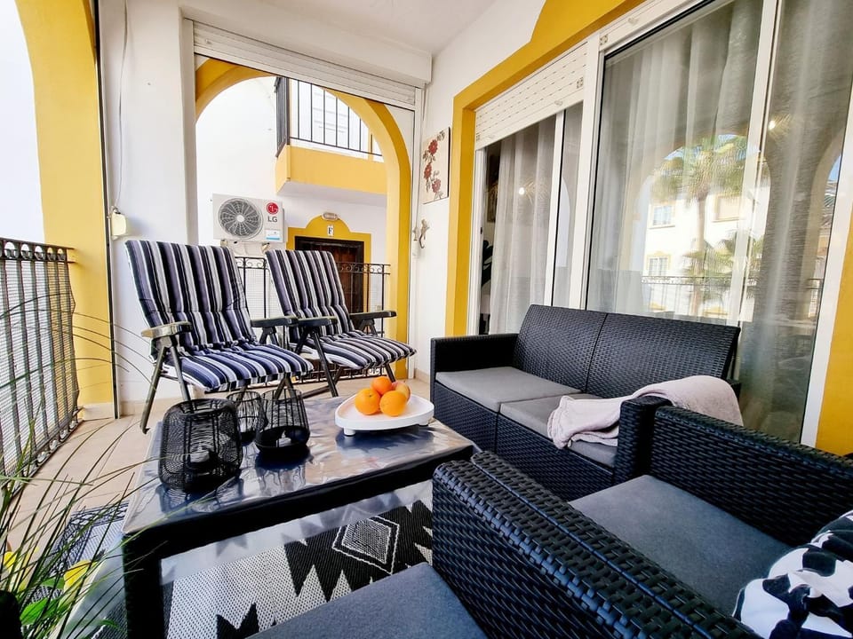 Lovely Apartment in Molino Blanco near the sea Bella Beach Apartment in Torrevieja