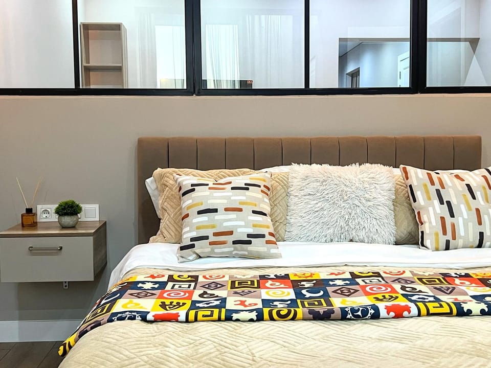 Bed, Bedroom