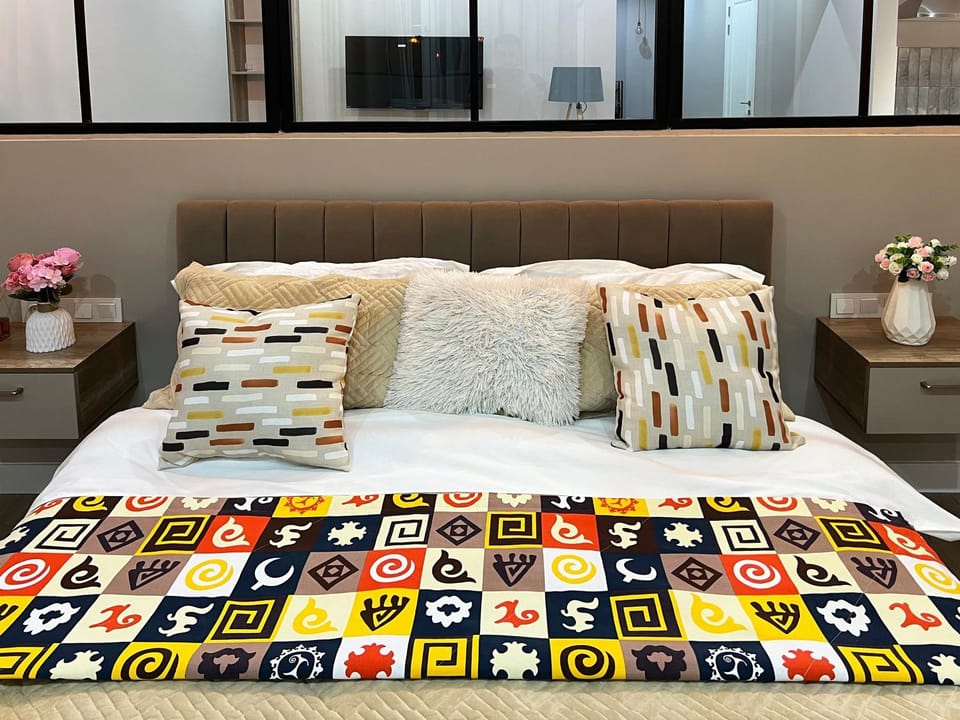 Bedroom, bunk bed