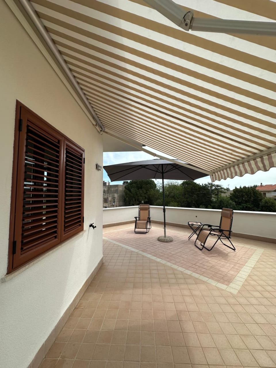 Balcony/Terrace, sunbed