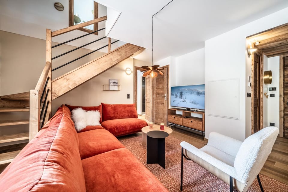 Communal lounge/ TV room, TV and multimedia, Living room
