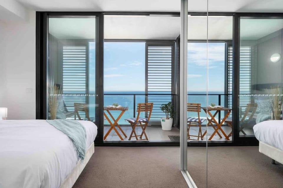 806 - Beachfront Beauty - Ocean Views & Parking Apartment in New South Wales