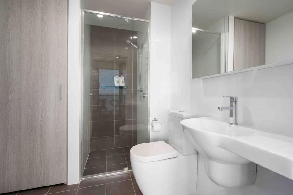 806 - Beachfront Beauty - Ocean Views & Parking Apartment in New South Wales