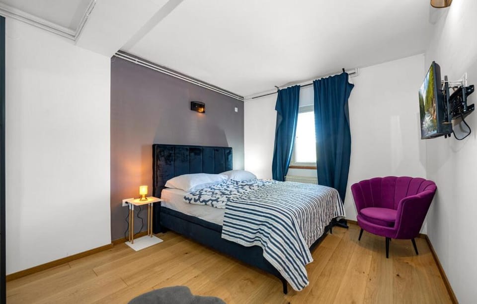 Apartment with pool 8 guests near beach Tisno Jezera Island Murter Apartment in Tisno