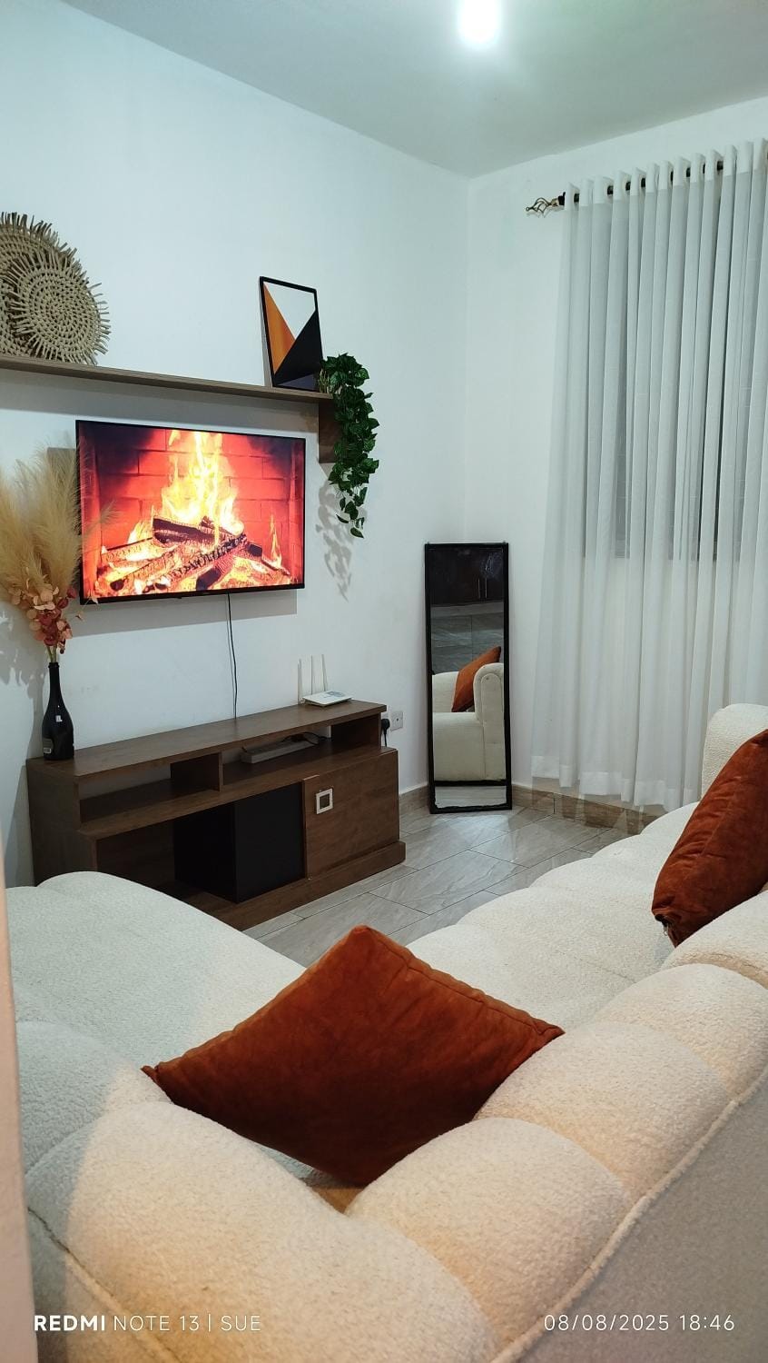 Communal lounge/ TV room, TV and multimedia, Living room, Evening entertainment