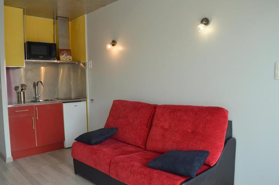 Appart Studio 2 couchages PORT LEUCATE NATURISME PL010-338 Apartment in Leucate