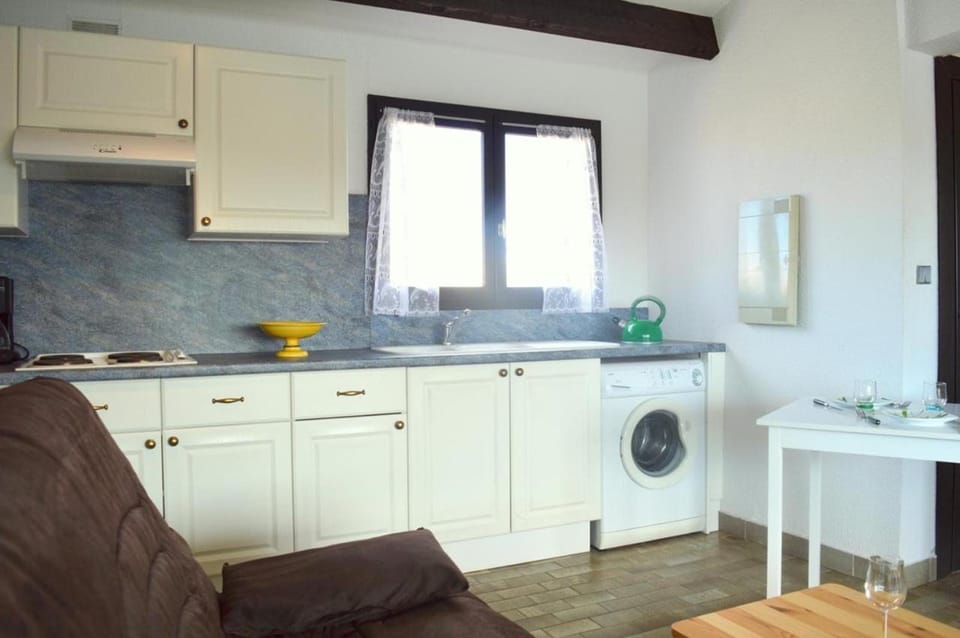 Appart 2 pièces 4 couchages PORT LEUCATE NATURISME PL010-608 Apartment in Leucate