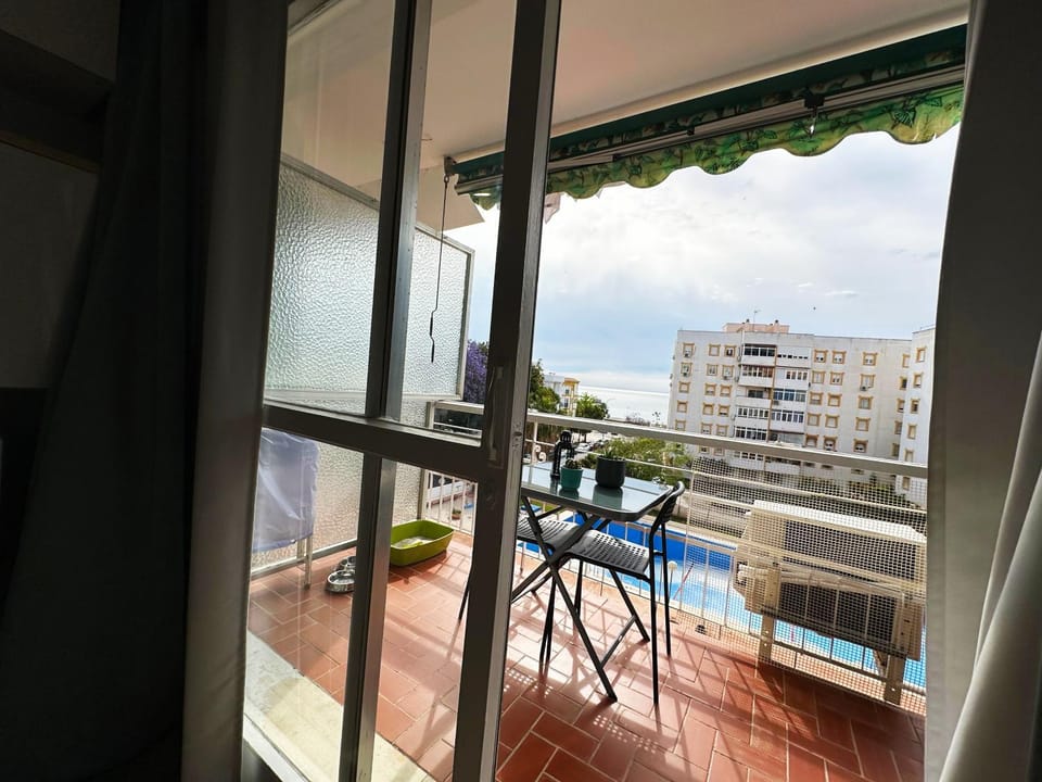 Day, View (from property/room), Balcony/Terrace, Pool view