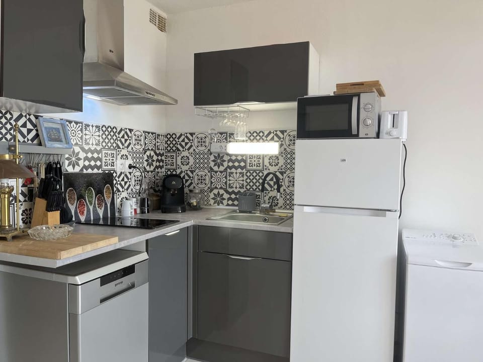 Studio Cabine 4 couchages PORT LEUCATE NATURISME PL080-TA21 Cabin in Leucate