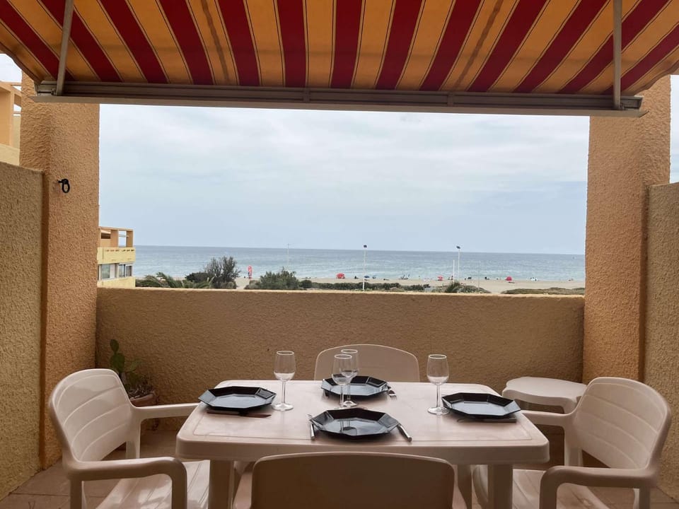 Studio Cabine 4 couchages PORT LEUCATE NATURISME PL080-TA21 Cabin in Leucate