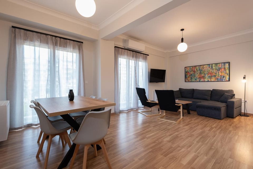 Living room, Dining area