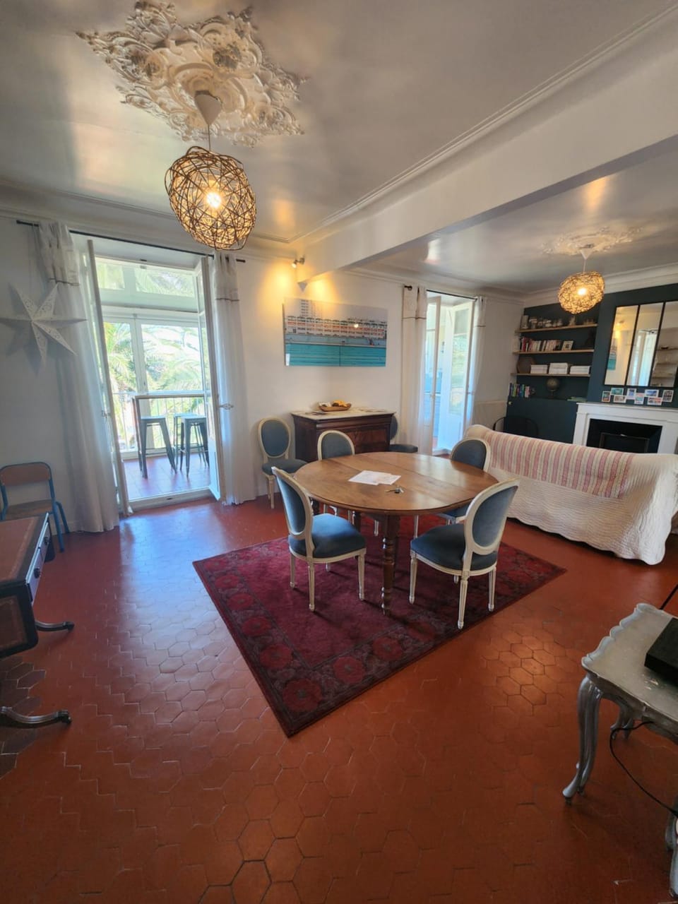 Living room, Dining area