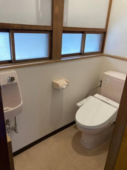 福井駅裏ハウス325貸切民泊 一日一組限定 駅から徒歩7分家族連れ団体様歓迎 安い House in Japan