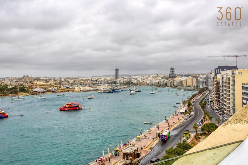 Nearby landmark, Day, Natural landscape, Bird's eye view, Beach, City view, Lake view, River view, Sea view