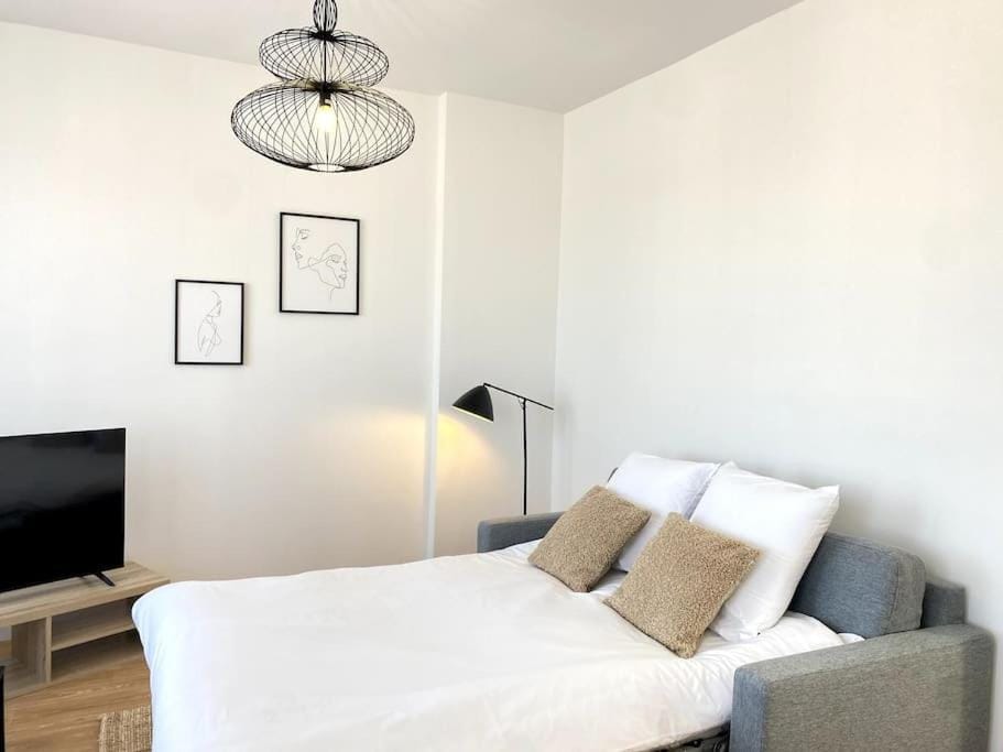 Le Dandy-proche centre-neuf Apartment in Centre-Val de Loire