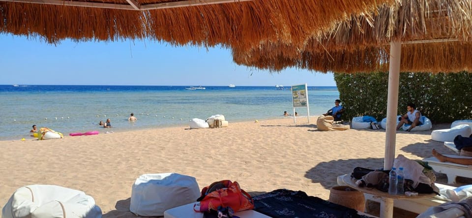 Day, People, Natural landscape, Beach, Sea view, sunbed