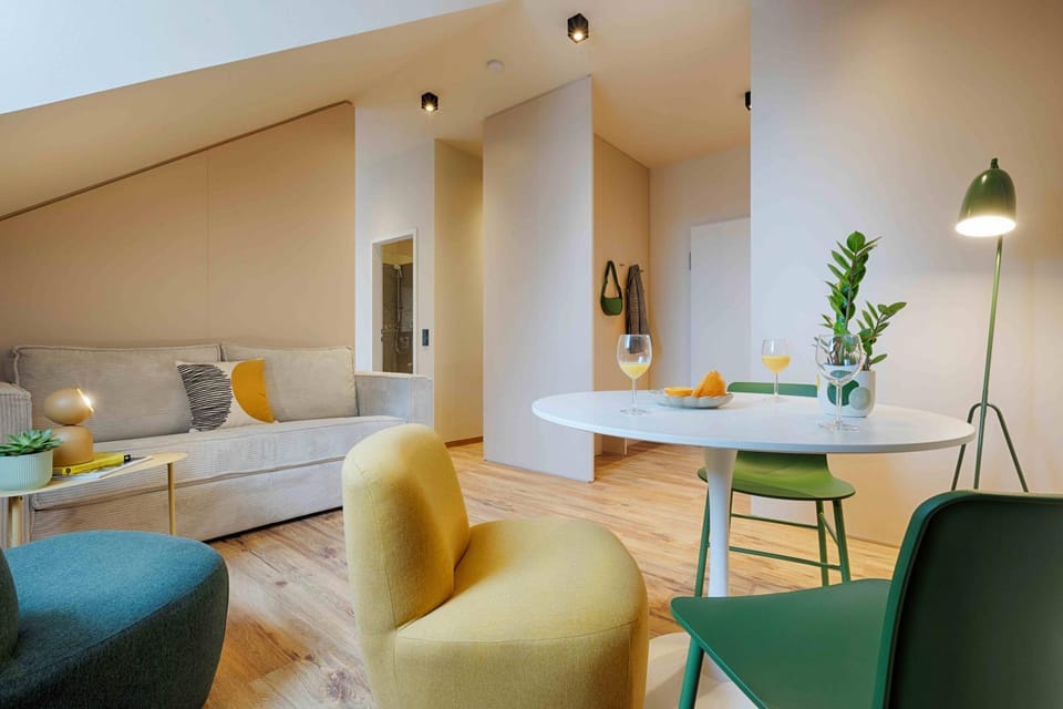 Living room, Seating area, Dining area