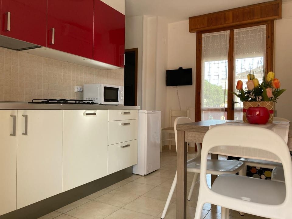 Living room, Dining area, kitchen