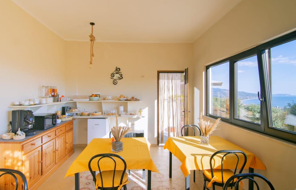 Nonno Pippino Rooms Bed and Breakfast in Campania